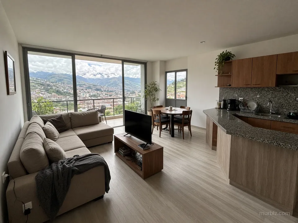 Two-bedroom apartment with a balcony in Quito