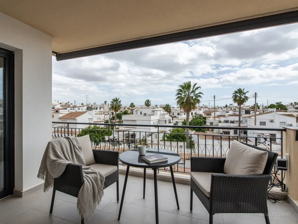 Nueva Torrevieja'da asansörlü binada eşyalı 48 m² 1+1 daire
