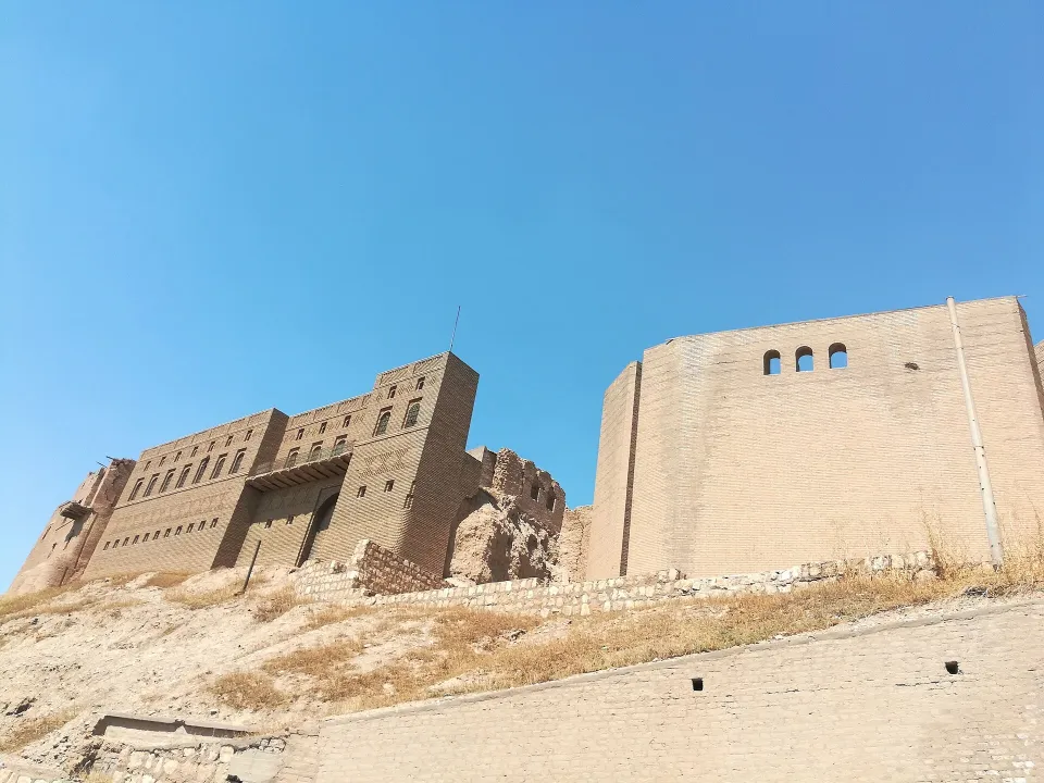 Стены цитадели Эрбиля