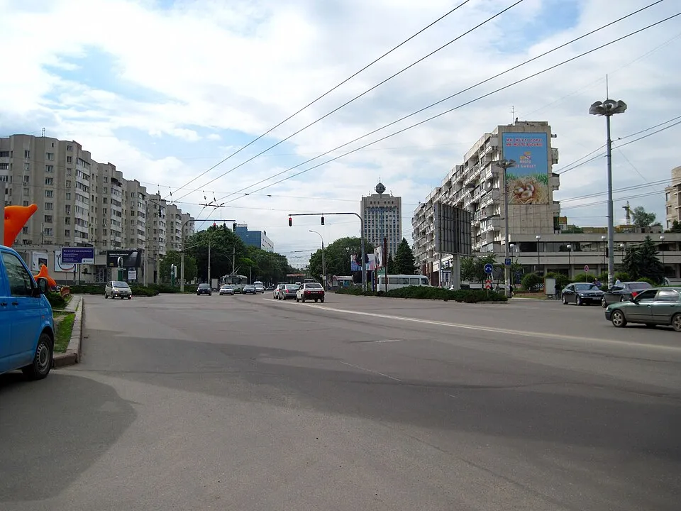 Начало бульвара Штефана чел Маре в Кишинёве