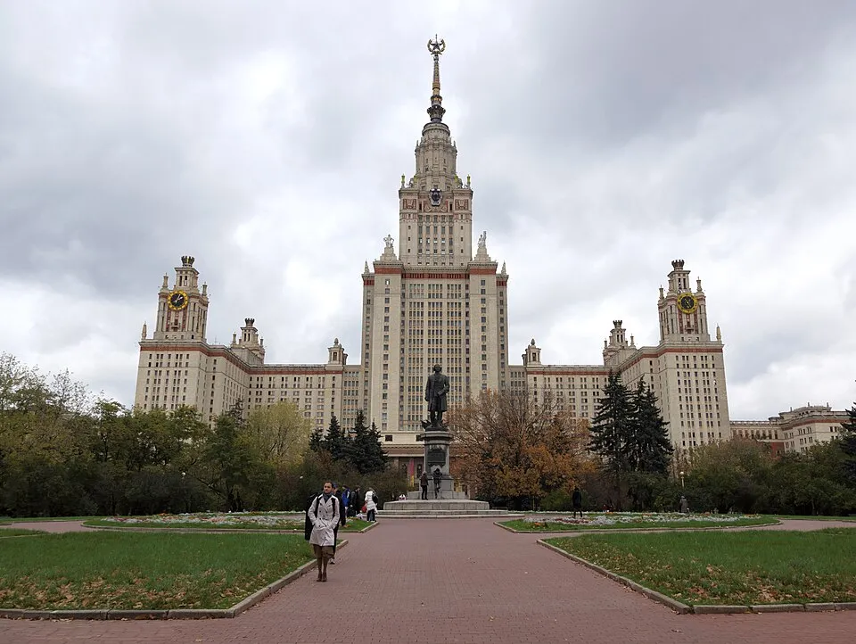Главное здание Московского государственного университета